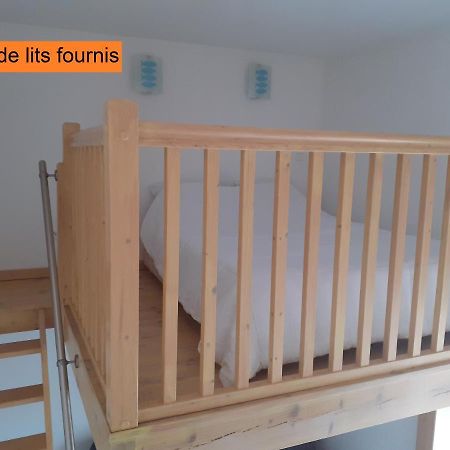 Appartement Rez De Chaussee Avec Terrasse Et Jardin Tence 外观 照片