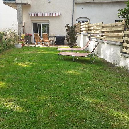 Appartement Rez De Chaussee Avec Terrasse Et Jardin Tence 外观 照片